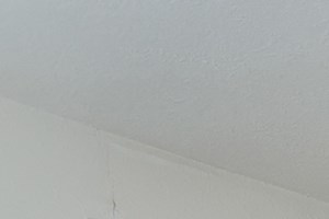 Vacant unit at Paradise Oaks Apartments in Austin TX